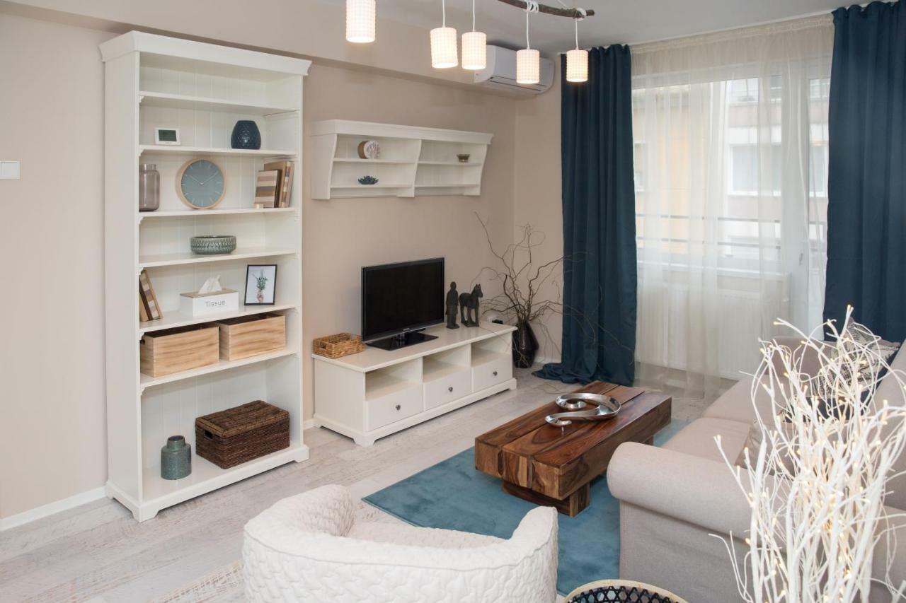 Ultracentral, Brand New, Modern And Cozy Apartment 티미쇼아라 외부 사진